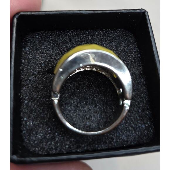 Vintage Multifaceted Yellow Glass Silver Toned Ring Size‎ 6.5 - Picture 6 of 9